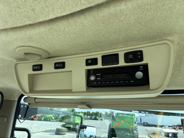 2018-john-deere-8370r-image-86