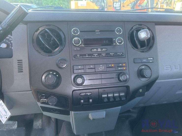 2016-ford-f550-image-15