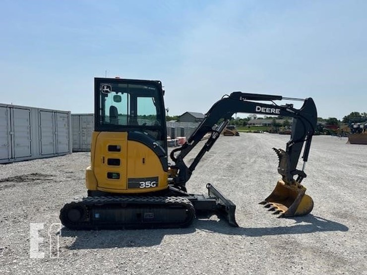 2014-deere-35g-image-5