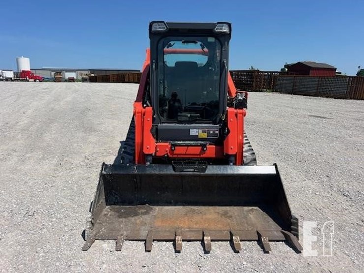 2024-kubota-svl75-3-image-11