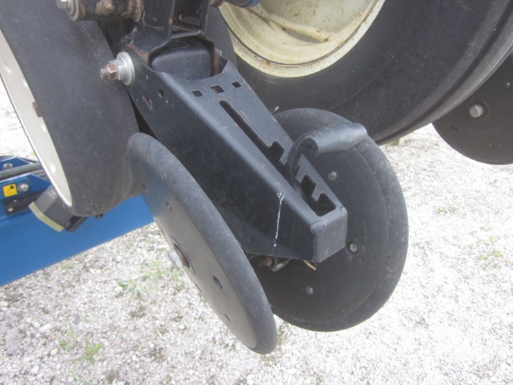 2010-kinze-3660-image-23
