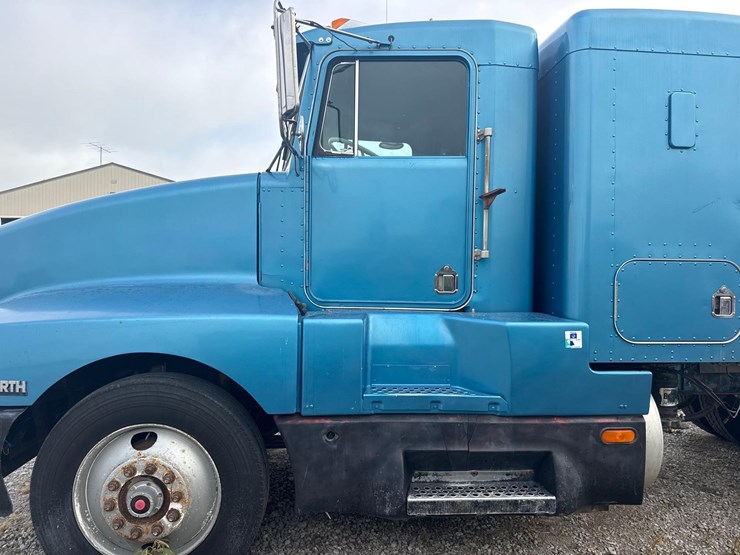 1987-kenworth-t600-image-4