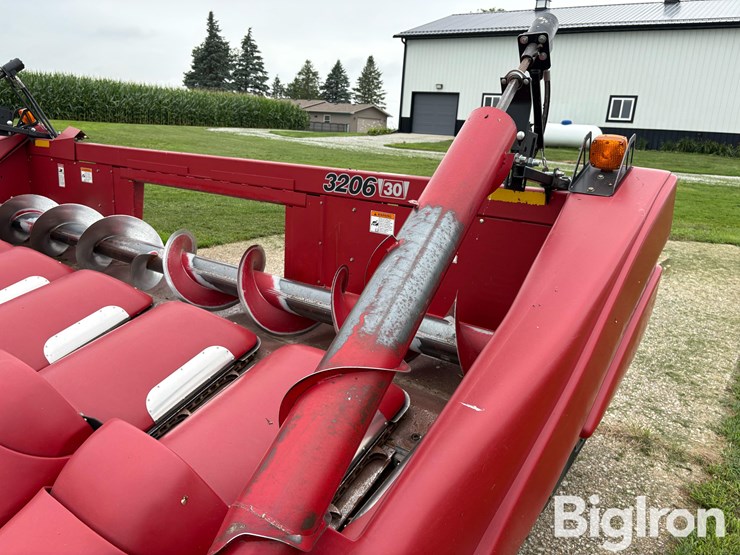 2009-case-ih-3206-image-11