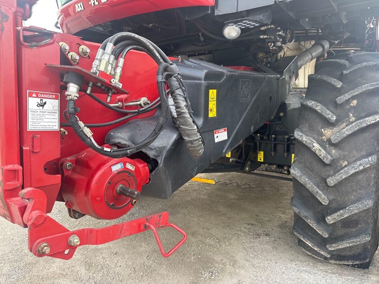 2004-case-ih-8010-image-14