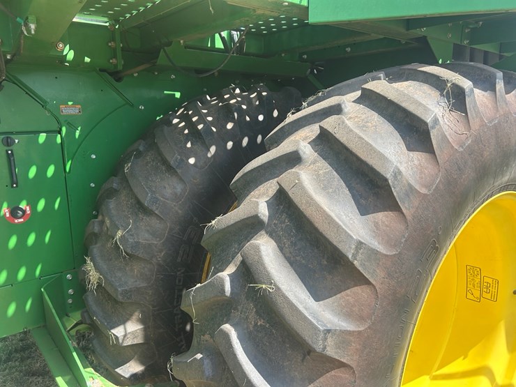2016-john-deere-cs690-image-13