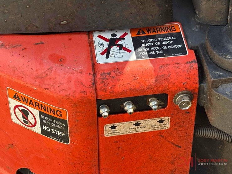 2021-kubota-kx033-4-image-19