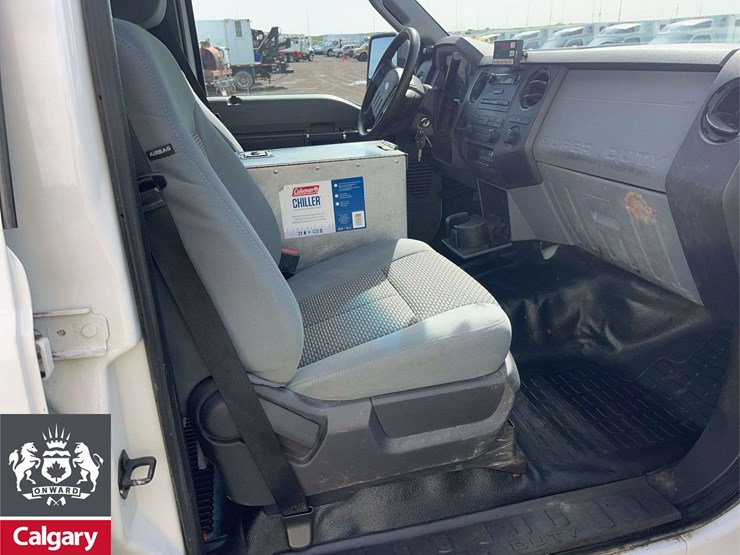 2015-ford-f550-image-17