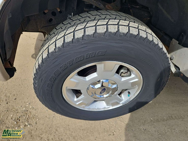 2016-ford-f150-image-29