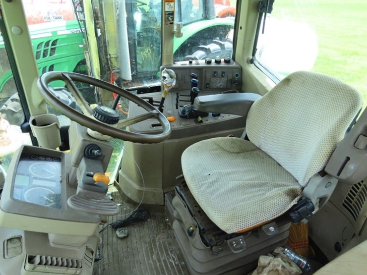 2016-john-deere-6155m-image-11