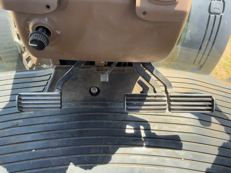 john-deere-8420-image-28