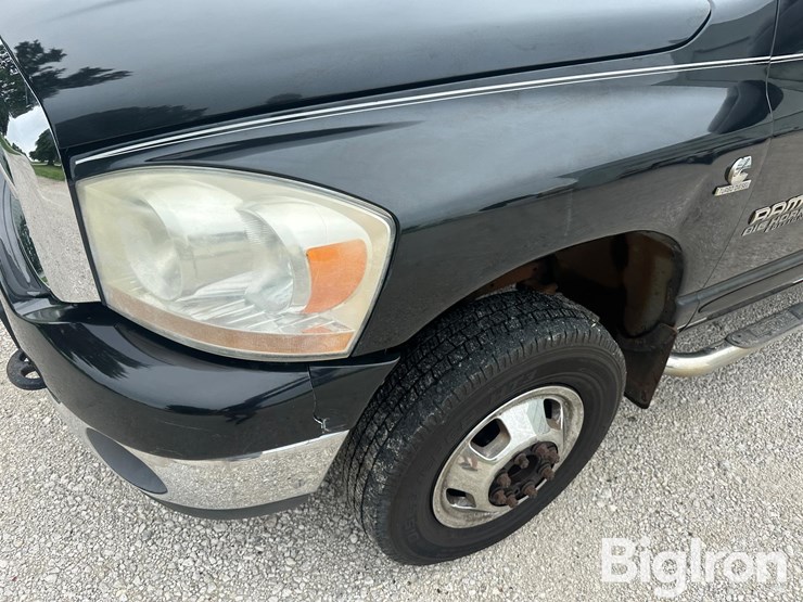 2006-dodge-ram-3500-image-14