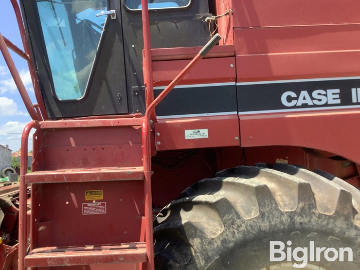 1990-case-ih-1660-image-15
