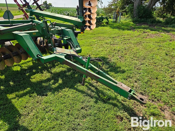 john-deere-630-image-9
