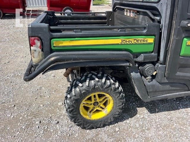 john-deere-gator-xuv-835r-image-17