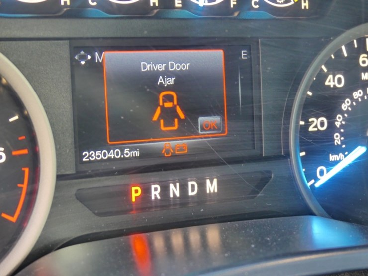 2020-ford-f150-xl-image-16