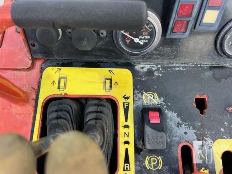 2019-ditch-witch-sk800-image-23