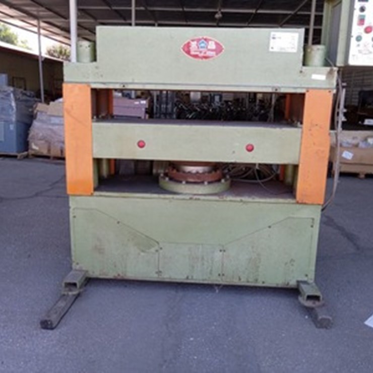LOT#-HUEN CHEN PRESS