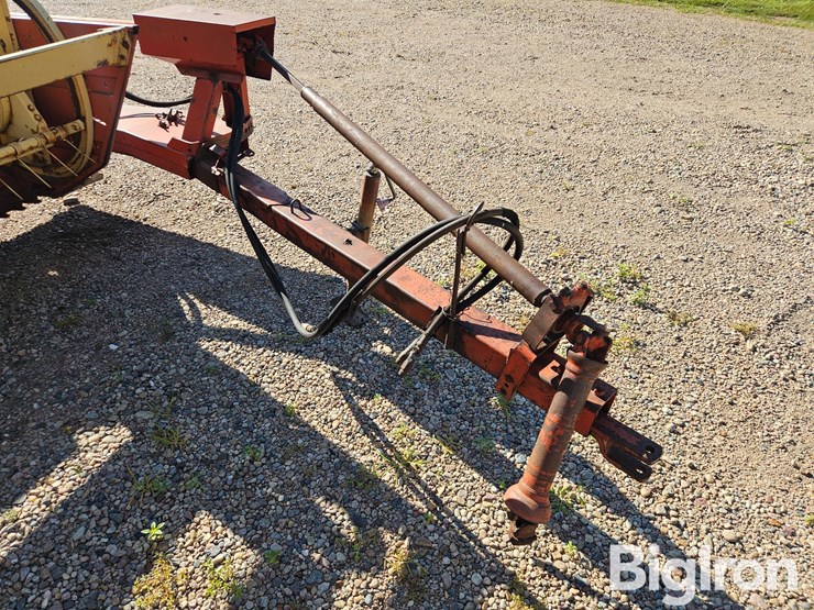 new-holland-490-image-10