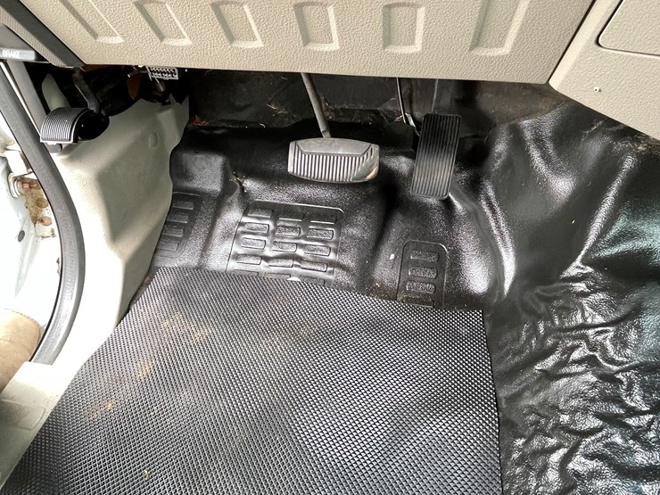 2008-ford-f350-xl-image-69