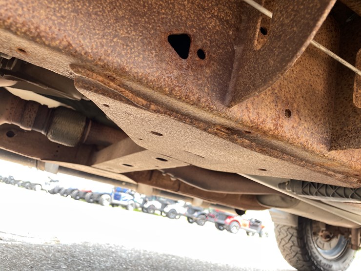 2018-chevrolet-silverado-1500-z71-image-95