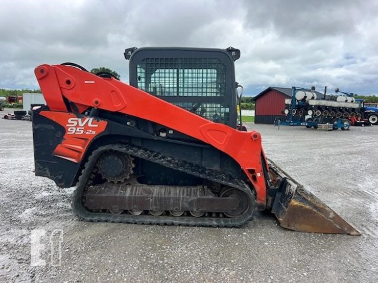 2018-kubota-svl95-2s-image-1