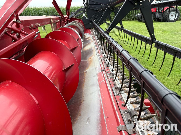 2010-case-ih-1020-image-17