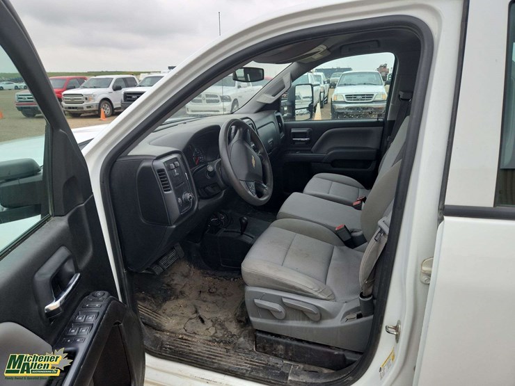 2015-chevrolet-silverado-1500-image-12