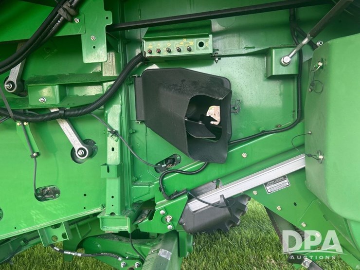 2013-john-deere-s670-image-36