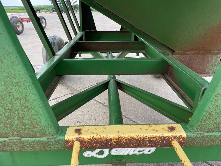 demco-325-image-20