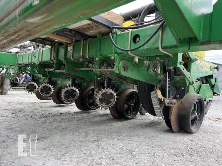 john-deere-1770-image-17