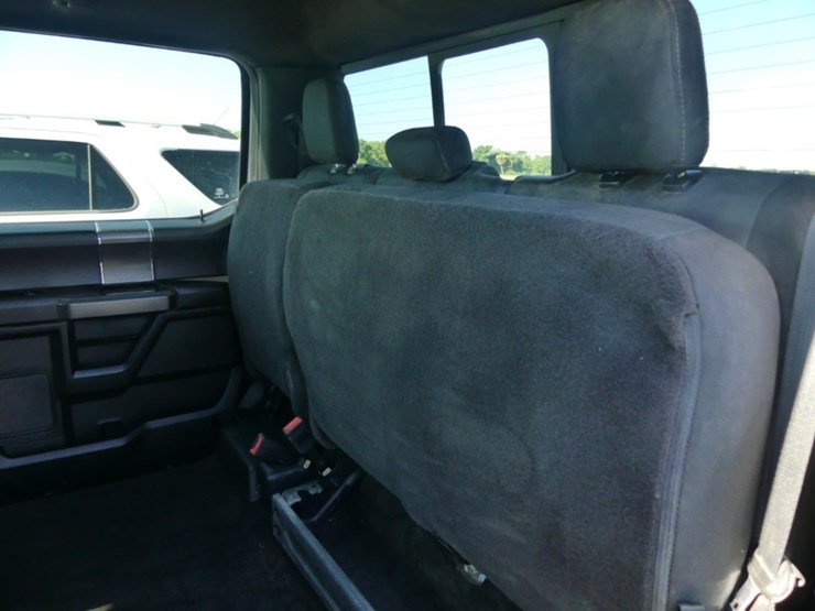 2020-ford-f150-xl-image-9