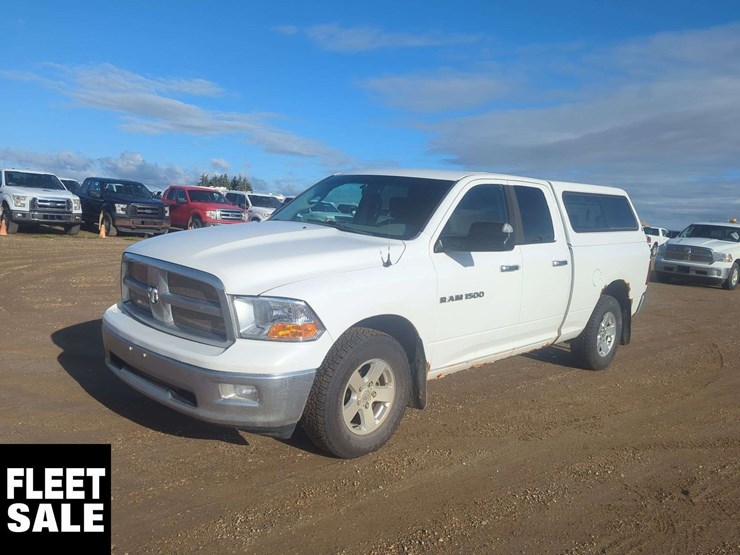2011-ram-1500-slt-image-1