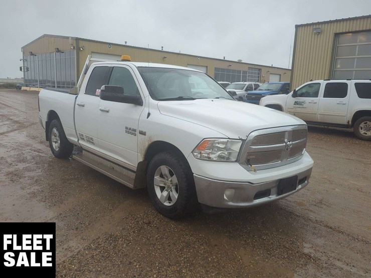 2014-ram-1500-slt-image-2