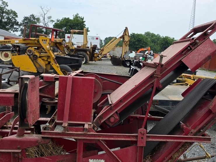 new-holland-273-image-19