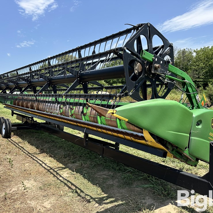 2005 JOHN DEERE 630F