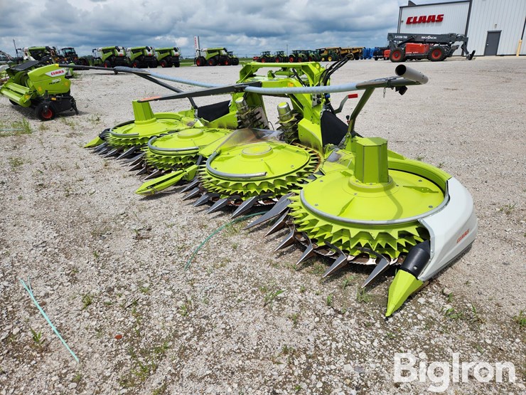 2022-claas-orbis-600-image-1