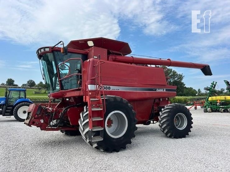 case-ih-2388-image-2