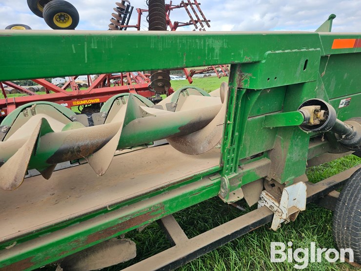 2010-john-deere-608c-image-16