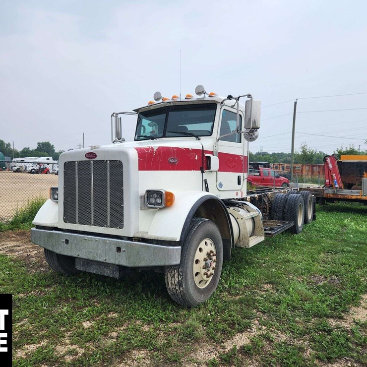 2016 PETERBILT 365
