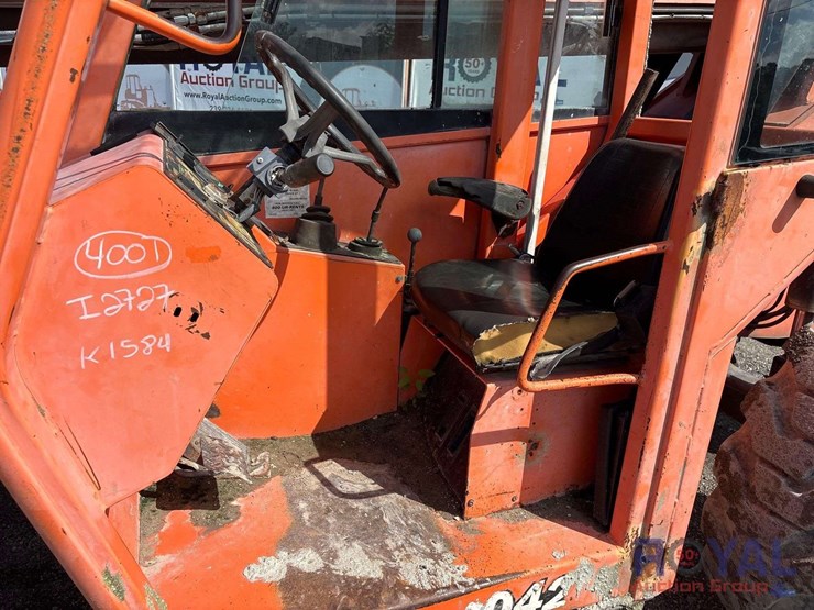2007-jlg-skytrak-10042-10,000lb-4x4-rough-terrain-telehandler-image-14