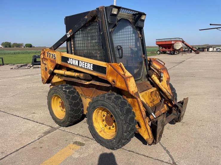 john-deere-7775-image-2