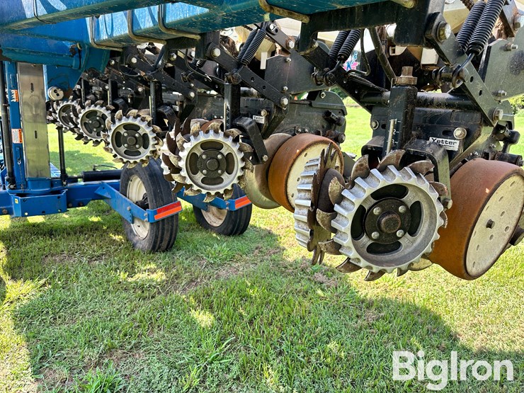 kinze-3600-image-14