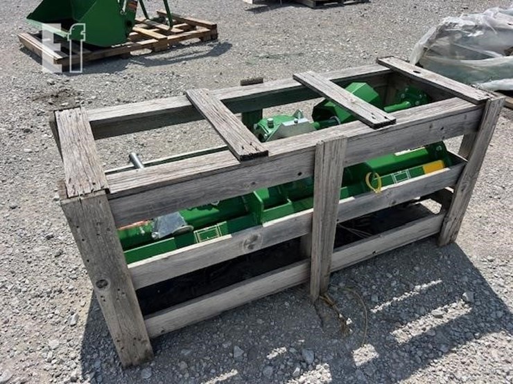 2022-john-deere-647-image-4