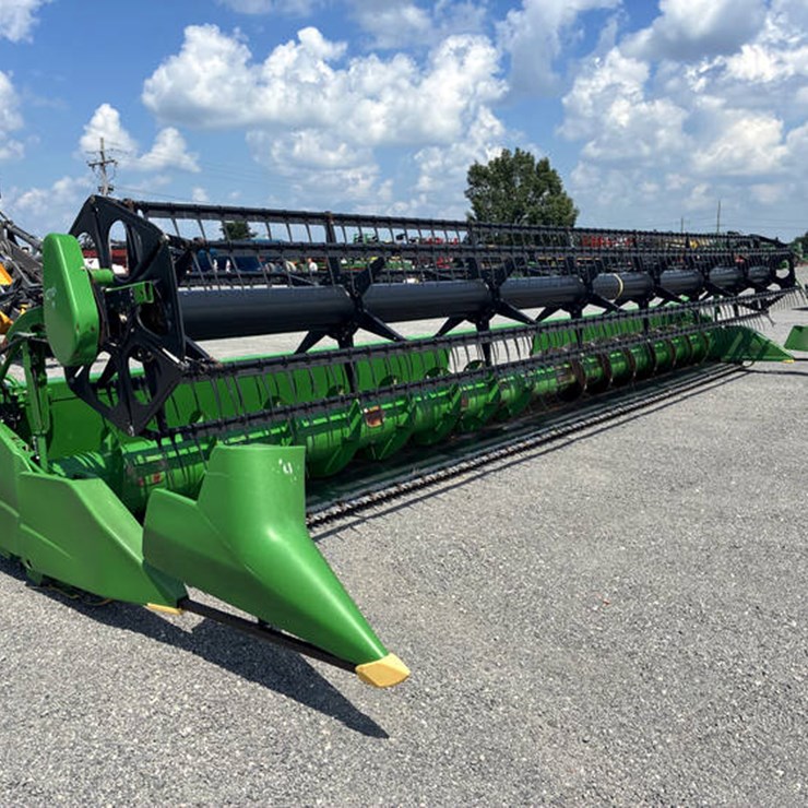 2009 JOHN DEERE 635F