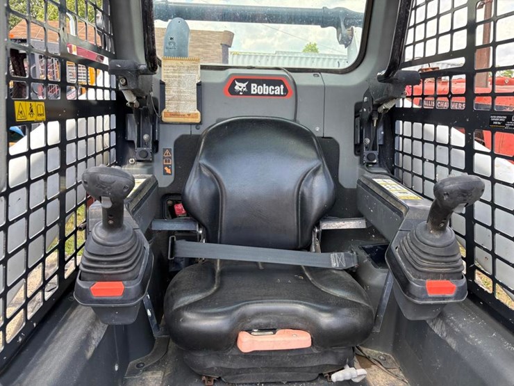 2020-bobcat-t66-image-25