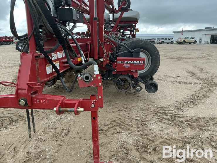 2012-case-ih-1250-image-9