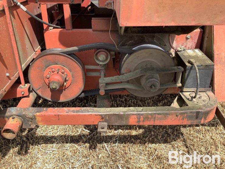 new-holland-1282-image-16