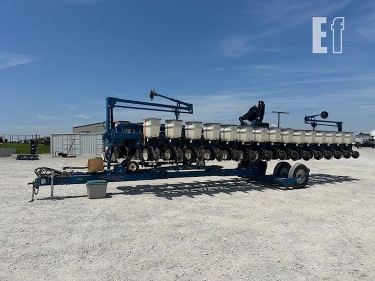 2011-kinze-3660-image-1