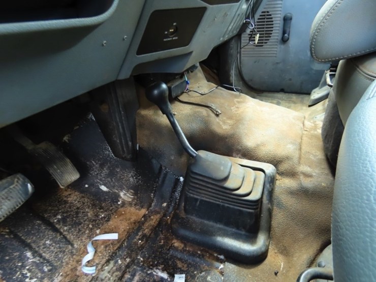 2011-ford-f350-xl-image-15