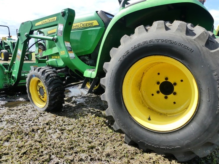 john-deere-3038e-image-7
